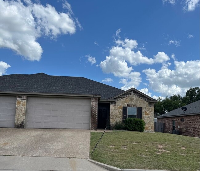property at 3502 Canyon Crossing