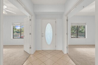 407 Westlake Ct in Niceville, FL - Foto de edificio - Building Photo