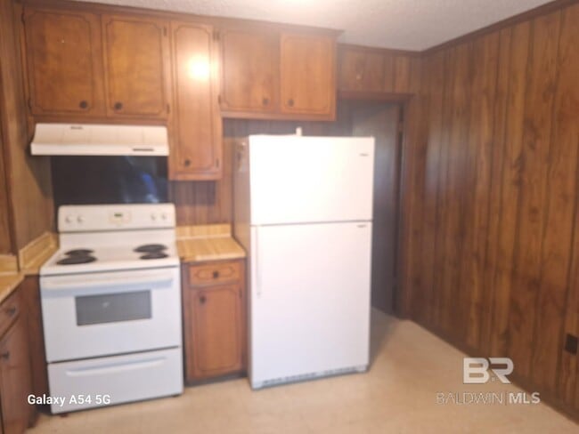 2209 Wolf Ridge Rd in Mobile, AL - Building Photo - Building Photo