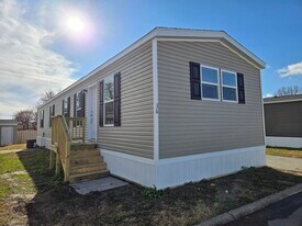 3510 N 9th St in Carter Lake, IA - Building Photo
