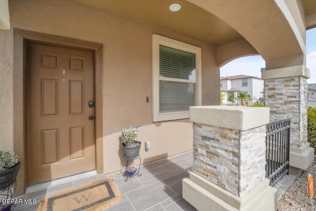 1041 Earthstar Pl in El Paso, TX - Building Photo - Building Photo