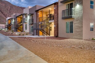 Sanctuary At Shasta- Luxury Apartments in El Paso, TX - Building Photo