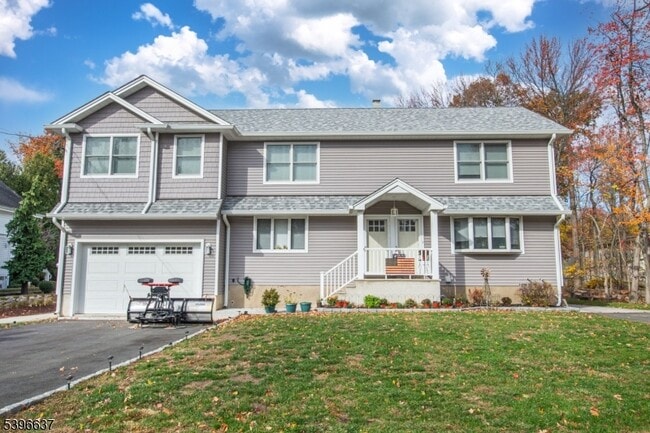 property at 773 Union Blvd