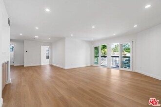 2541 Stoner Ave in Los Angeles, CA - Building Photo - Building Photo