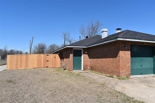 3901 William St in Sachse, TX - Building Photo