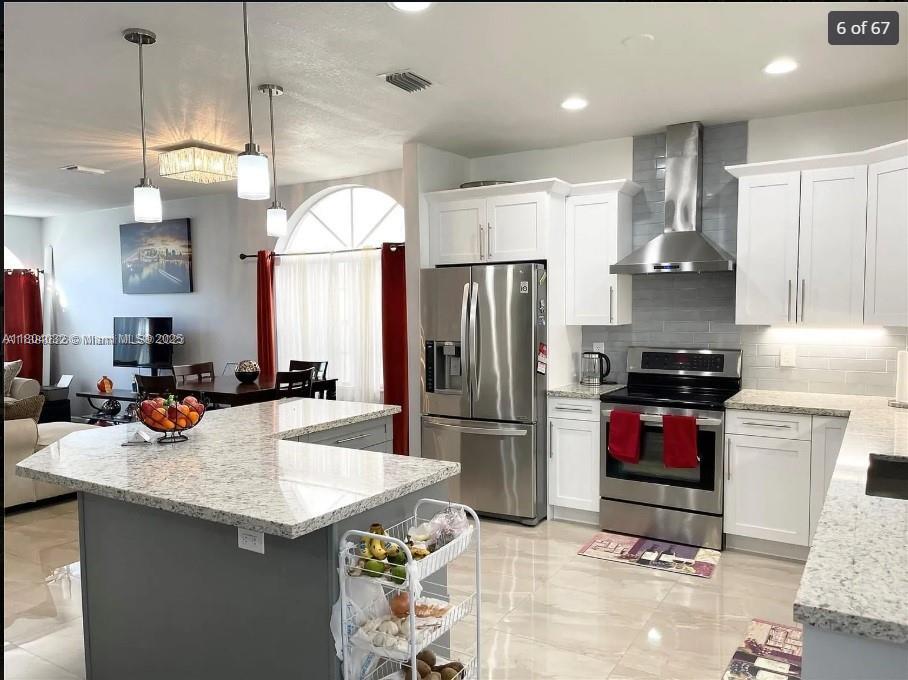 409 NW 87th Ln in Coral Springs, FL - Building Photo
