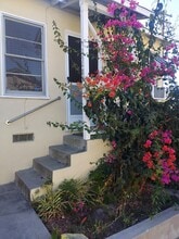 2508 1/2 Hermosa Ave, Unit 2 in Montrose, CA - Building Photo - Building Photo