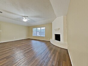 6530 Bridgegate Dr in Spring, TX - Building Photo - Building Photo