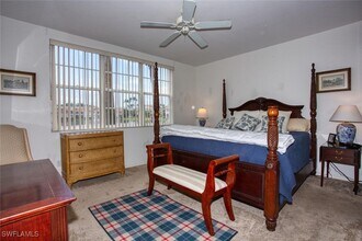 8365 Excalibur Cir in Naples, FL - Building Photo - Building Photo