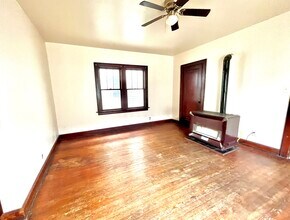 213 E Oregon St in Evansville, IN - Building Photo - Building Photo