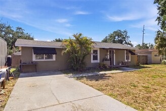 6712 S Gabrielle St in Tampa, FL - Building Photo - Building Photo