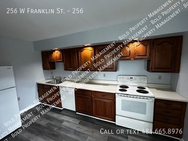 property at 256 W Franklin St