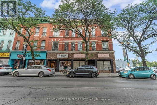 property at 283-283 King St E