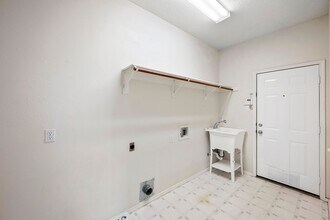 6917 Club Creek Dr in Fort Worth, TX - Building Photo - Building Photo