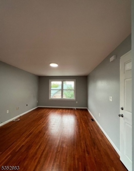 23 Vanderpool St in Newark, NJ - Building Photo - Building Photo