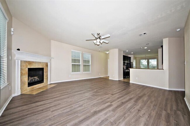 5823 Plantation Forest Dr in Katy, TX - Building Photo - Building Photo