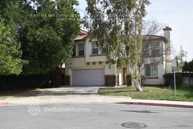 property at 8240 Chamberlain Ln