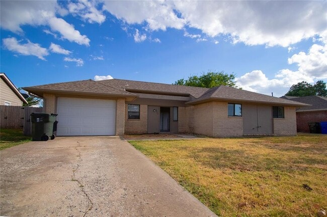 property at 2204 Lafayette Dr