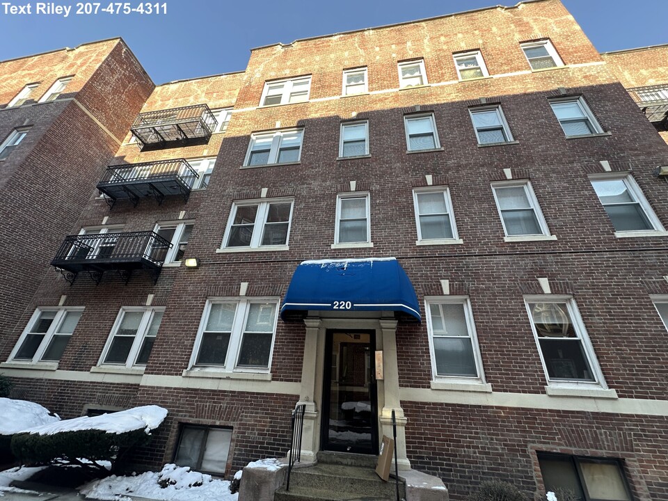 215 South St, Unit 7 in Boston, MA - Building Photo