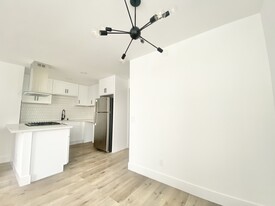 1031 N Orange Grove Ave Apartamentos