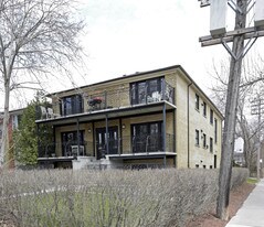 199-201 High Park Ave in Toronto, ON - Building Photo