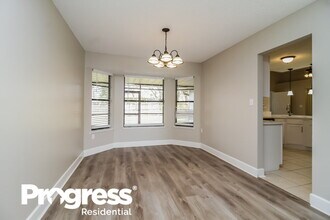 1670 Cracker Creek Ct in Oviedo, FL - Foto de edificio - Building Photo