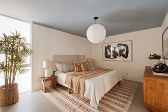 2311 4th St, Unit #204 in Santa Monica, CA - Building Photo - Building Photo