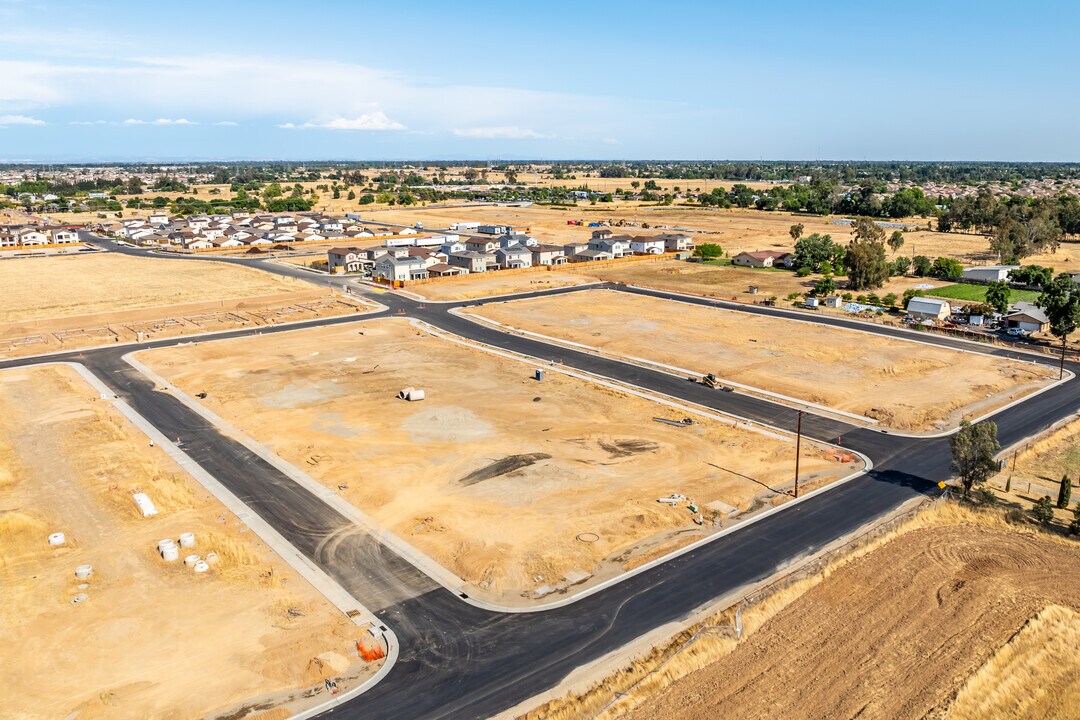 7444 Gardner Ave in Sacramento, CA - Building Photo