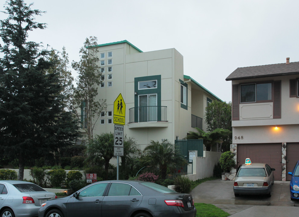 954 14th St in Santa Monica, CA - Foto de edificio