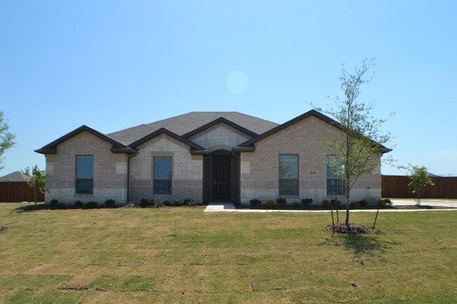 property at 1119 Sumner Dr