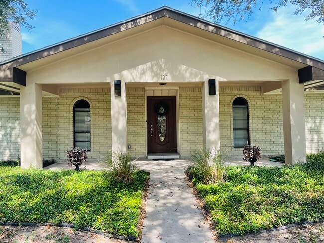 property at 107 E Ulex Ave