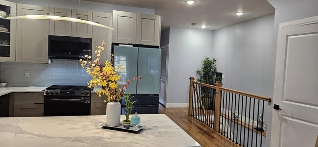 property at 251 Manhattan Ave