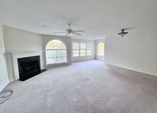 324 Ivy Glen Ct in Winston-Salem, NC - Building Photo - Building Photo