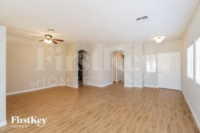 2762 E Morenci Rd in San Tan Valley, AZ - Foto de edificio - Building Photo