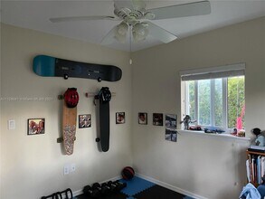 5495 SW 80th St-Unit -5495 in Miami, FL - Building Photo - Building Photo