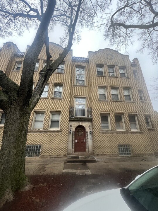 1908 E 86th St in Chicago, IL - Foto de edificio