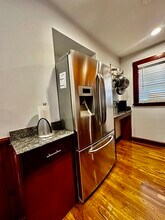 8 Blakeville St, Unit 1 in Boston, MA - Building Photo - Building Photo