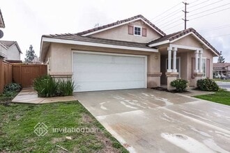 5100 Melbourne Pl in Riverside, CA - Foto de edificio - Building Photo