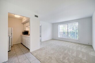 5353 Institute Ln in Houston, TX - Foto de edificio - Building Photo