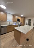 2752 Enslin St in Cincinnati, OH - Building Photo