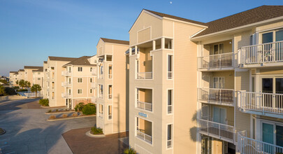 Wrightsville Dunes in Wrightsville Beach, NC - Building Photo - Building Photo