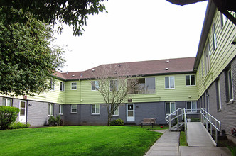 Park Terrace in Portland, OR - Building Photo - Building Photo