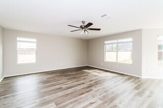 9953 Legacy Dr, Unit 3 in Fort Worth, TX - Building Photo - Building Photo