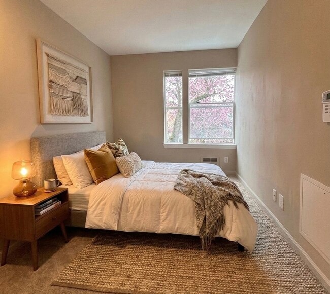 915 6th Ave N in Seattle, WA - Building Photo - Building Photo