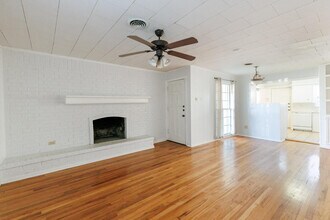 3317 26th St in Lubbock, TX - Foto de edificio - Building Photo