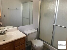 17817 N Paradise Park Dr in Phoenix, AZ - Building Photo