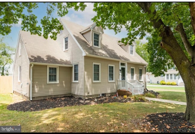 property at 129 Laurel Rd