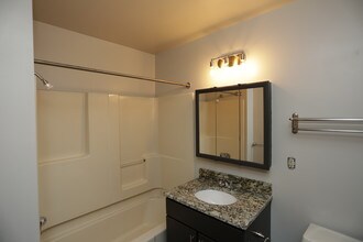 The Landings at River Market Loft & Apartments in Kansas City, MO - Building Photo - Interior Photo