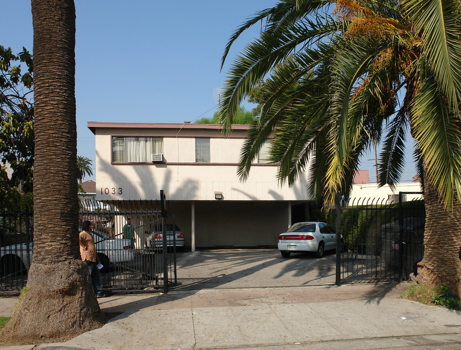 1033 N Berendo St in Los Angeles, CA - Building Photo