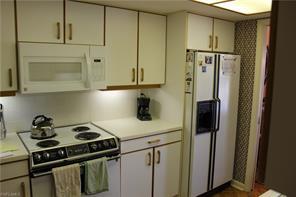 1051 3rd St S-Unit -207 in Naples, FL - Building Photo - Building Photo